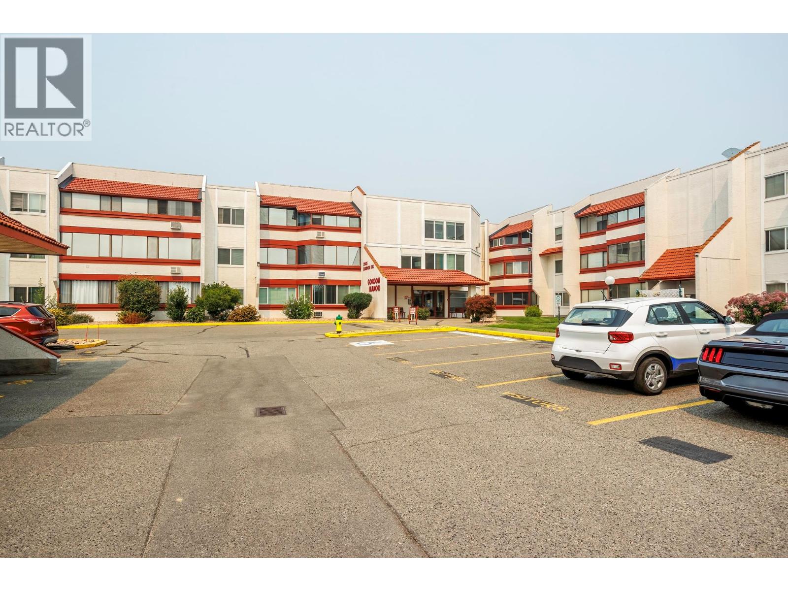 211 2085 Gordon Drive, Kelowna