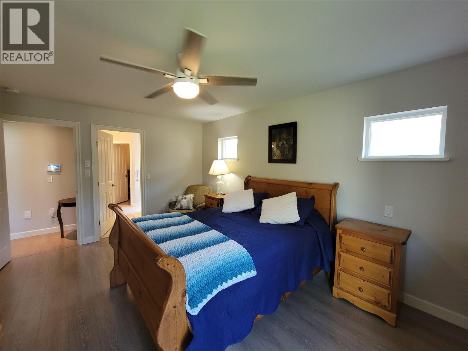 208 K-View Crescent - 16