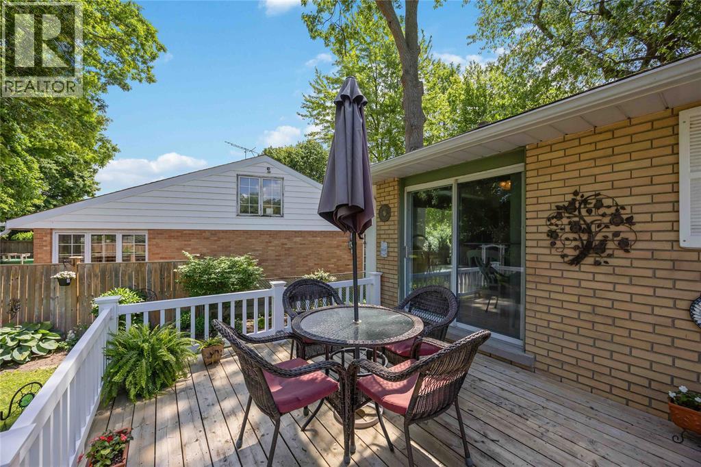 870 MCKAY AVENUE - 36