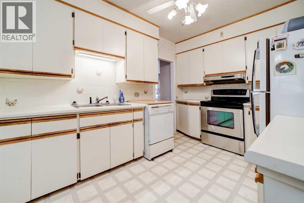 1138 12B Street S - 15