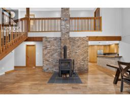 8830 Clarkson Ave, Black Creek, BC V9J1A7 Photo 20