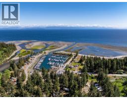 8830 Clarkson Ave, Black Creek, BC V9J1A7 Photo 55