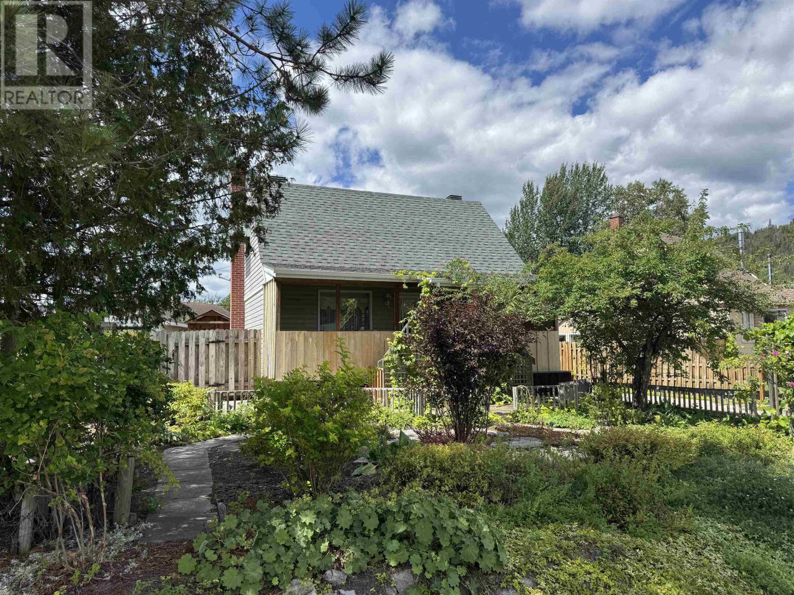 20 Heron DR - 4