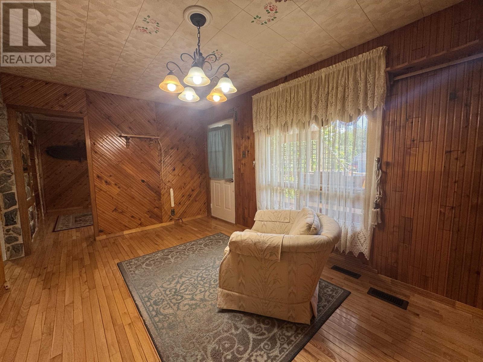 20 Heron DR - 6