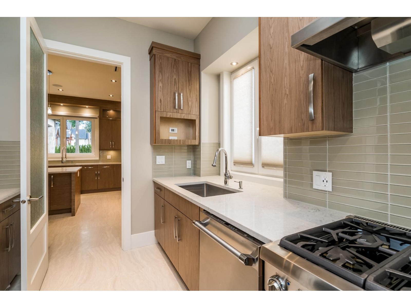 7 Bed, 9 Bath House for Sale in Surrey – 13245 57 AVENUE, Surrey – MLS# R3153400 - Image 19