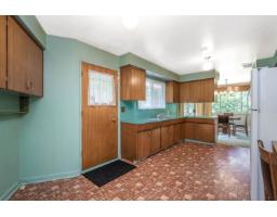 15875 101a Avenue, Surrey, BC V4N2N6 Photo 10