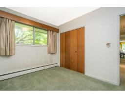 15875 101a Avenue, Surrey, BC V4N2N6 Photo 15