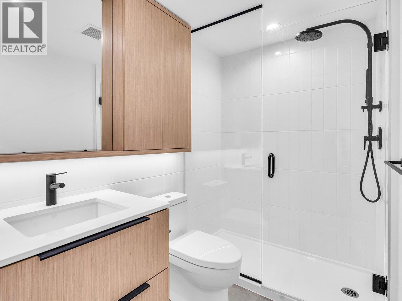 317 2520 GUELPH STREET, Vancouver