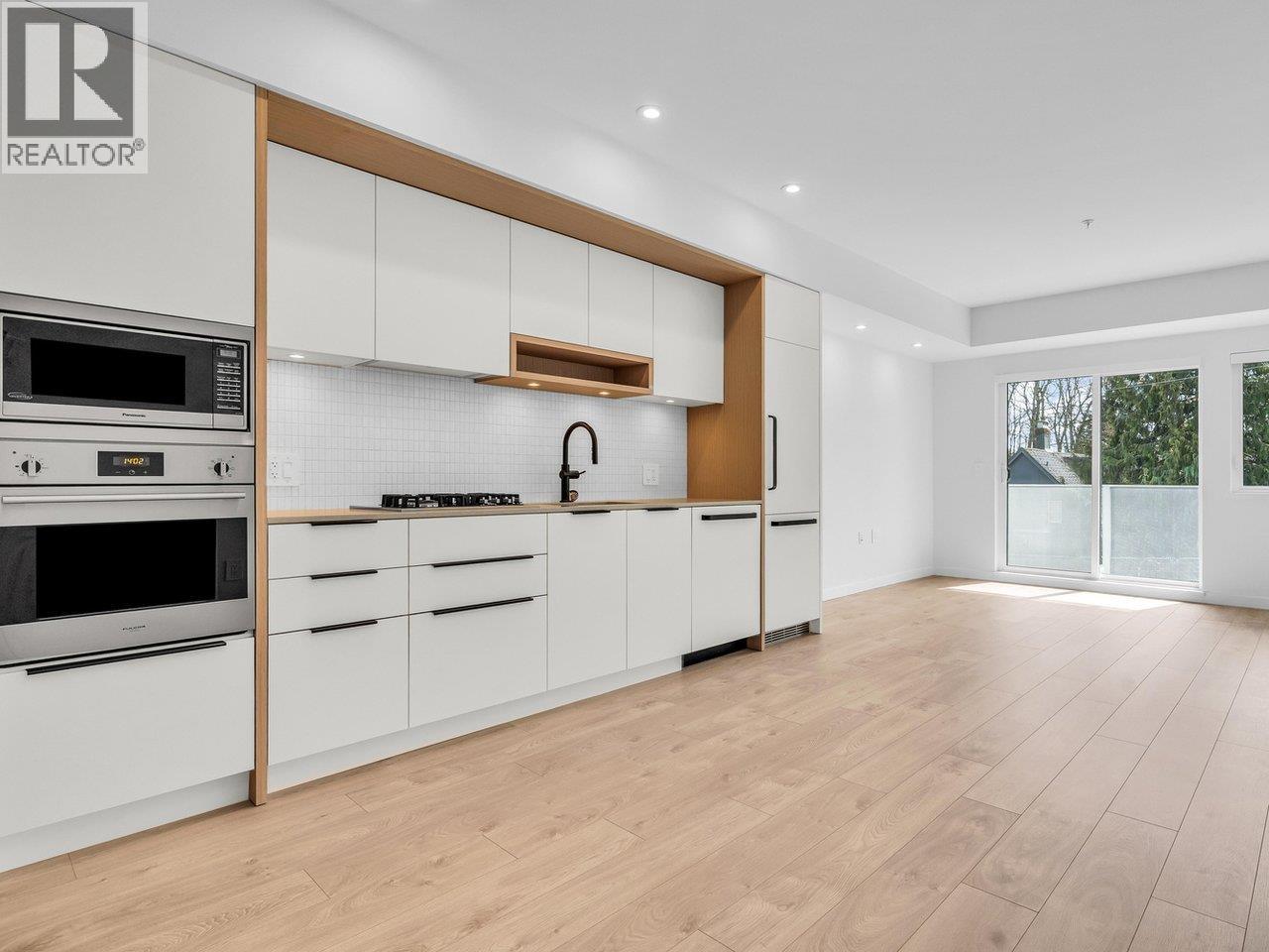 317 2520 GUELPH STREET, Vancouver