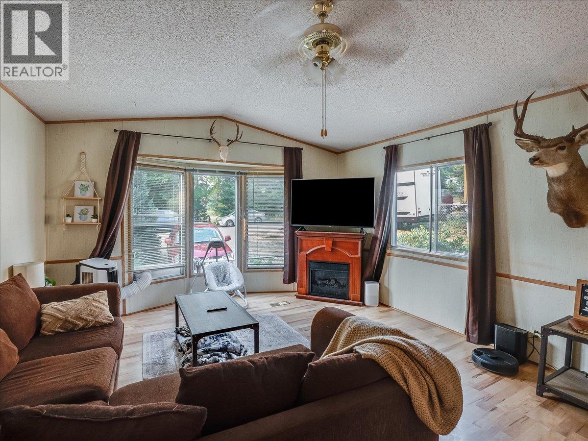 1015 Garden Road, South Slocan