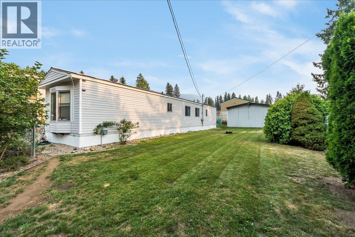 1015 Garden Road, South Slocan