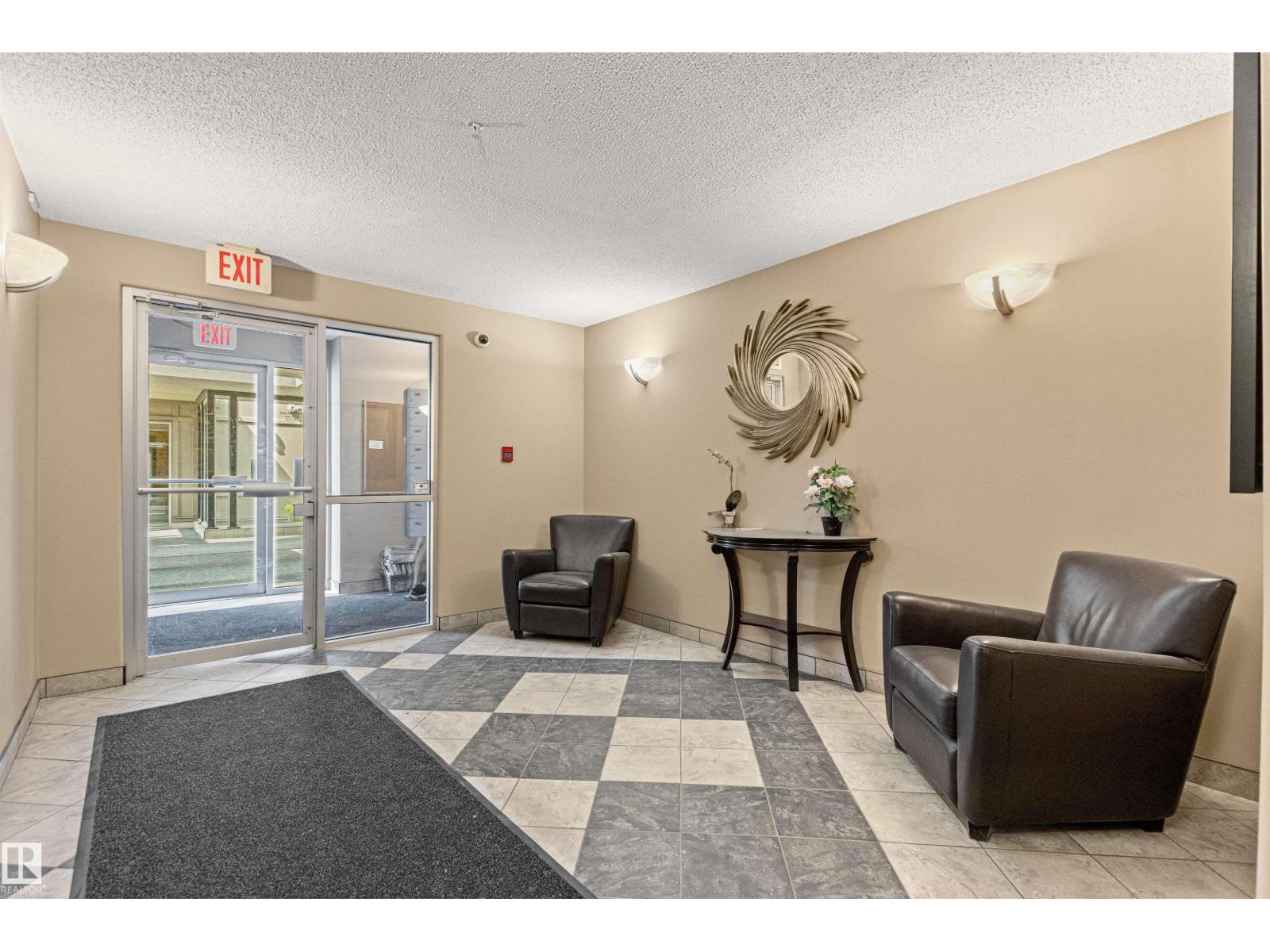 #404 11103 84 AV NW - 11