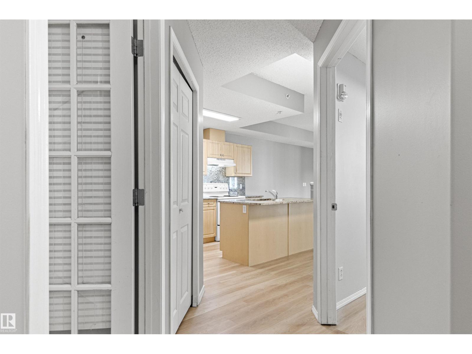 #404 11103 84 AV NW - Image 25