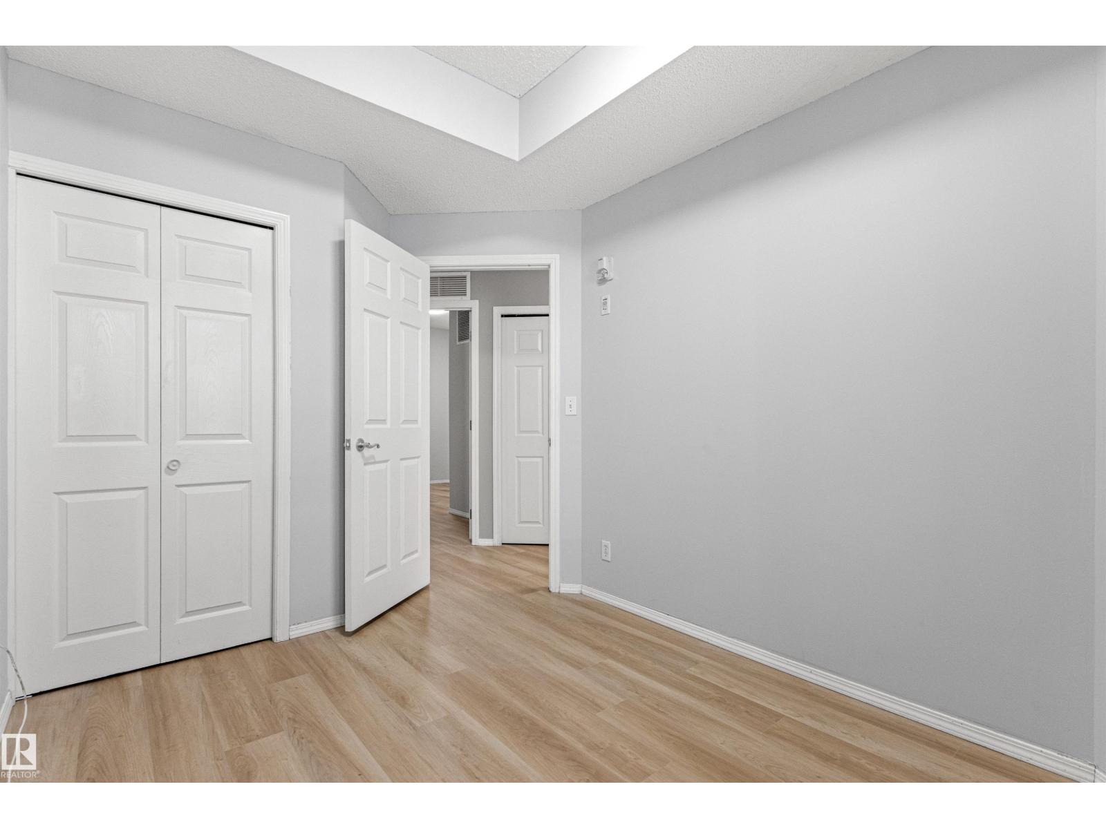 #404 11103 84 AV NW - Image 29