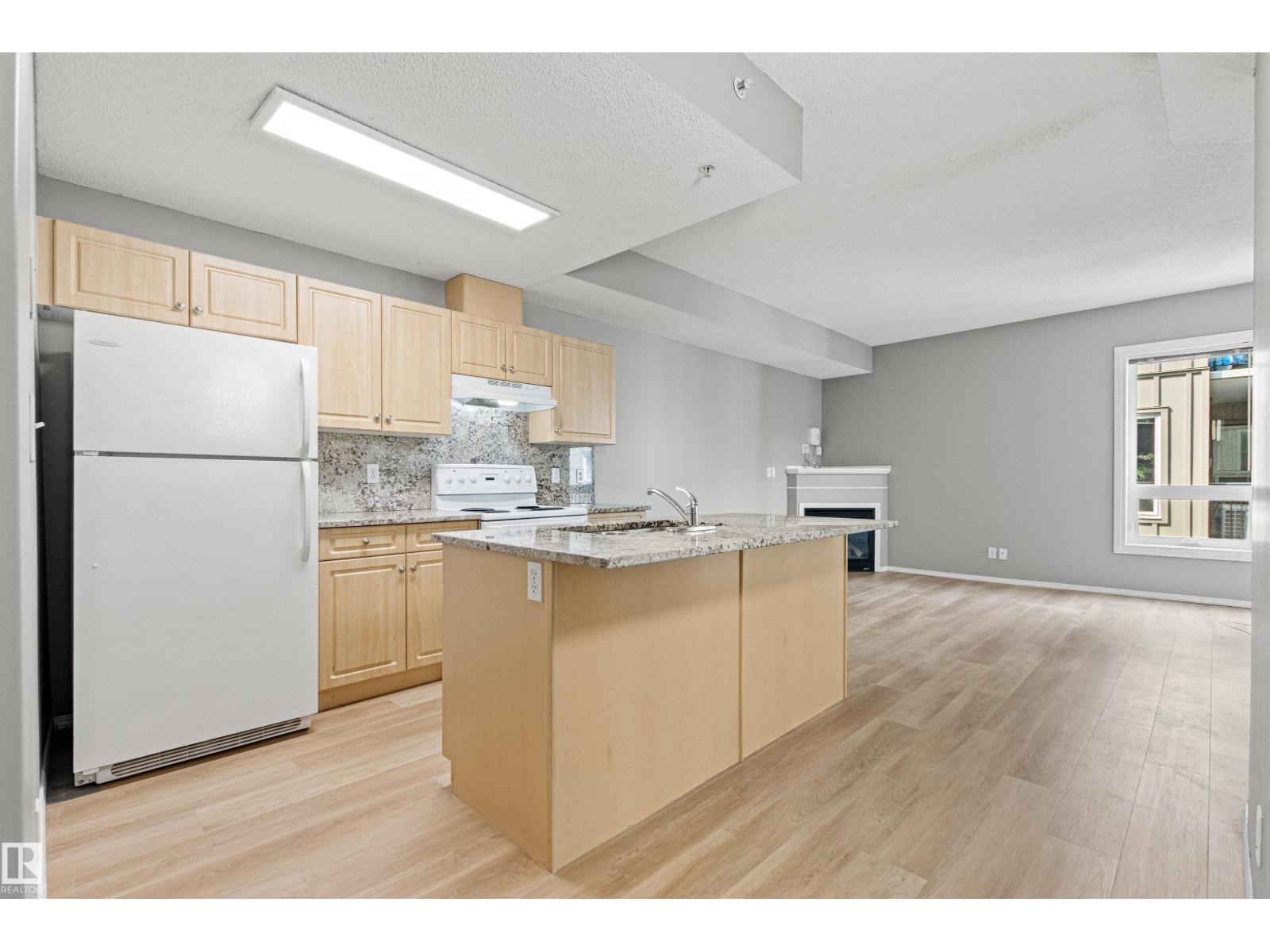#404 11103 84 AV NW - Image 33