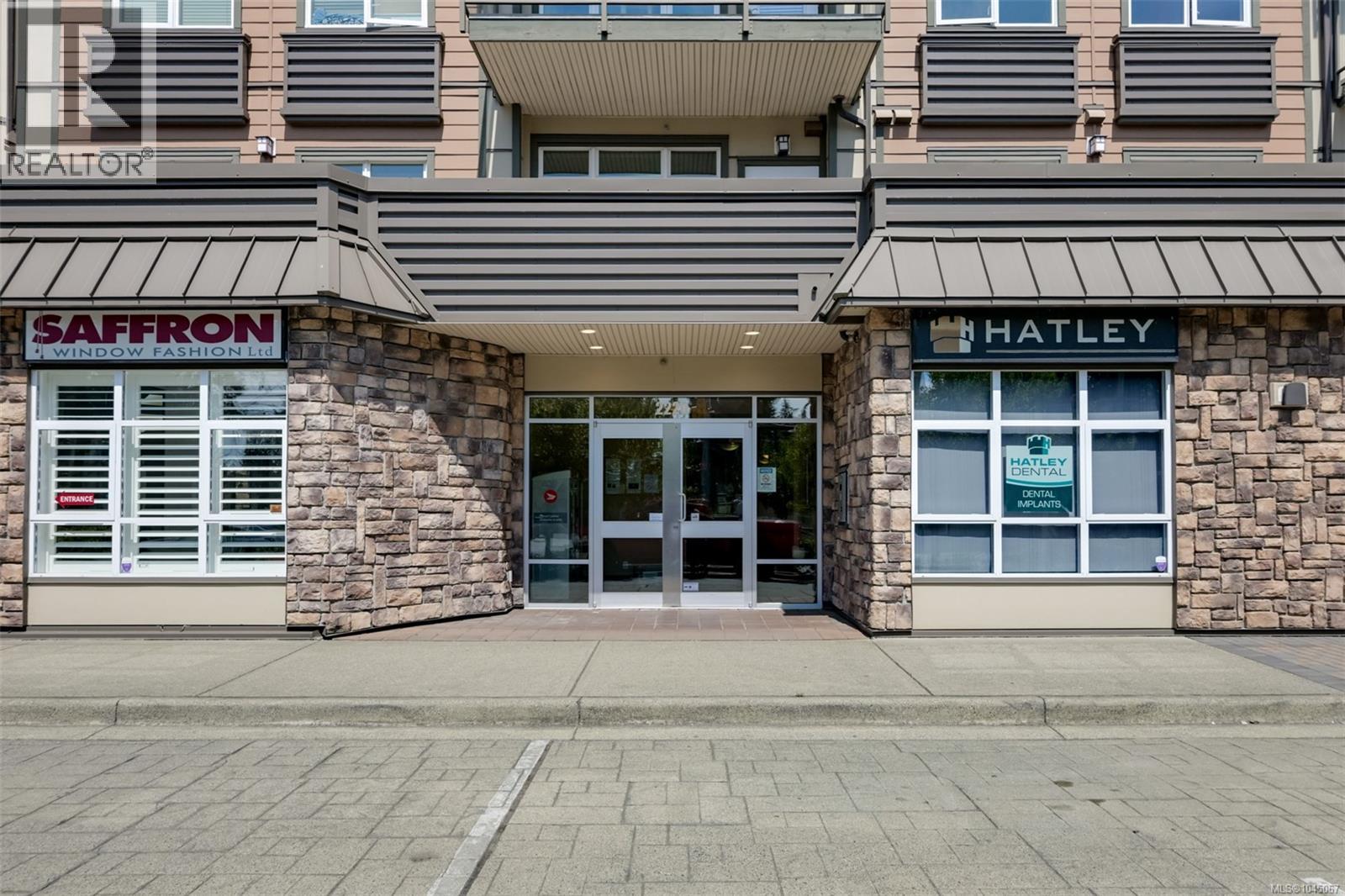 #305 2220 Sooke Rd - 36