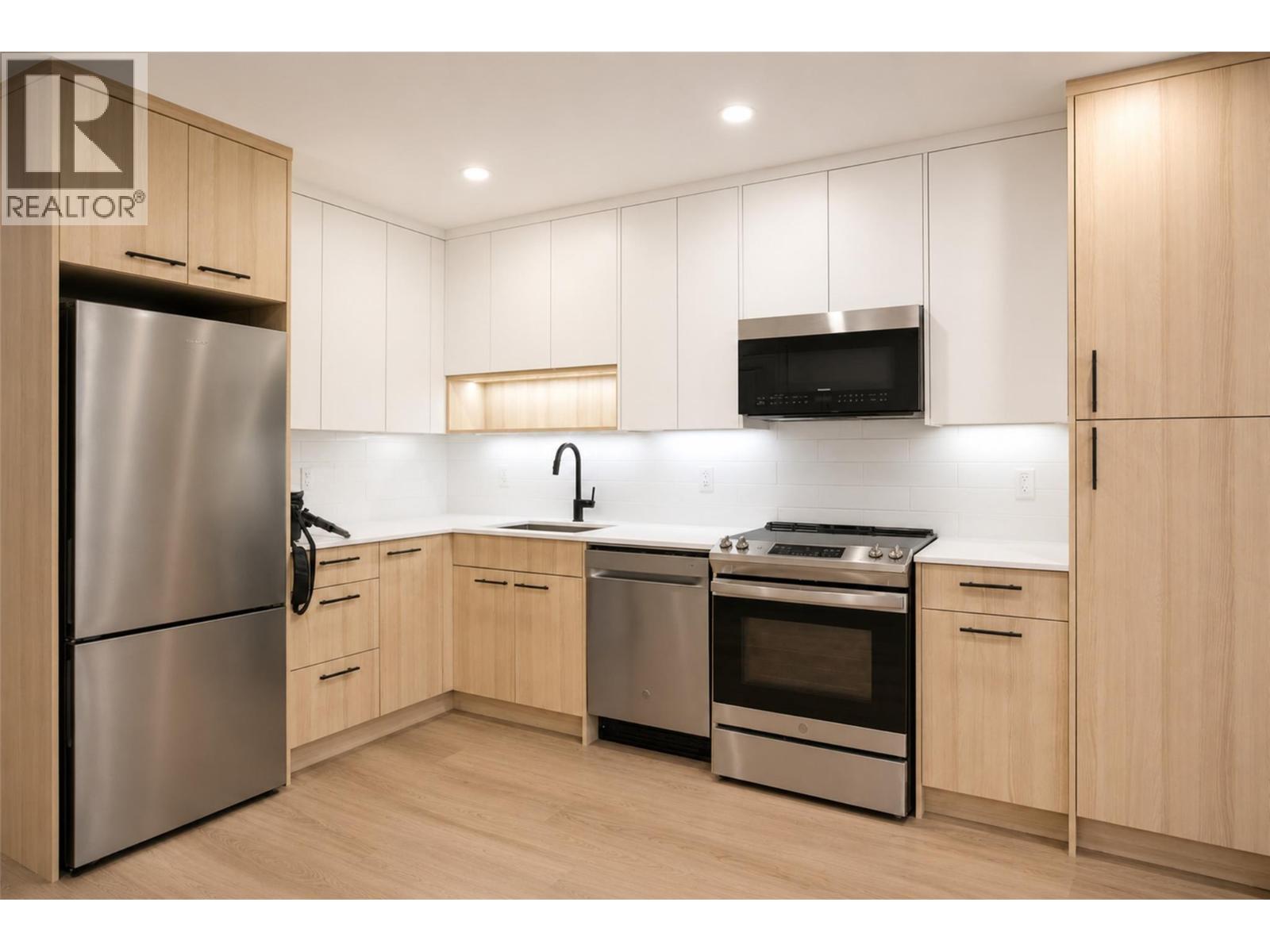 409 1380 Pridham Avenue, Kelowna
