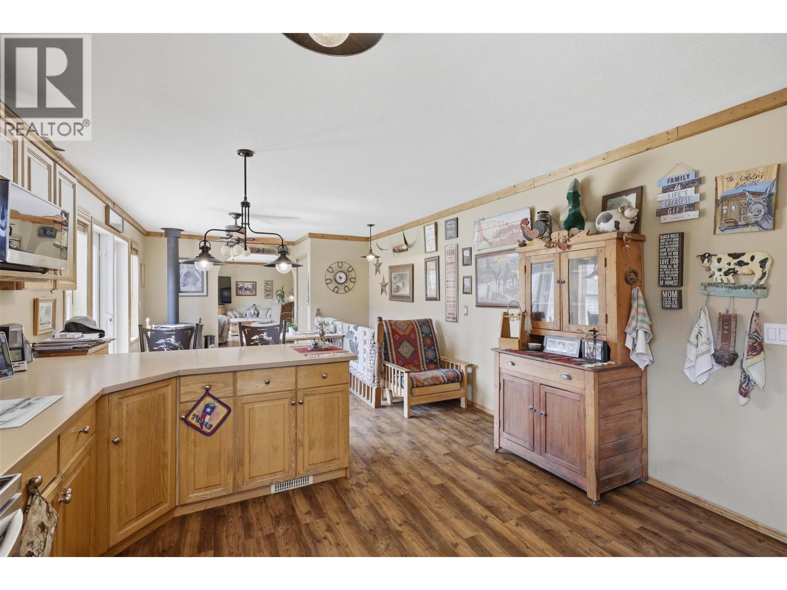 2225 Hazelhurst Road, Merritt
