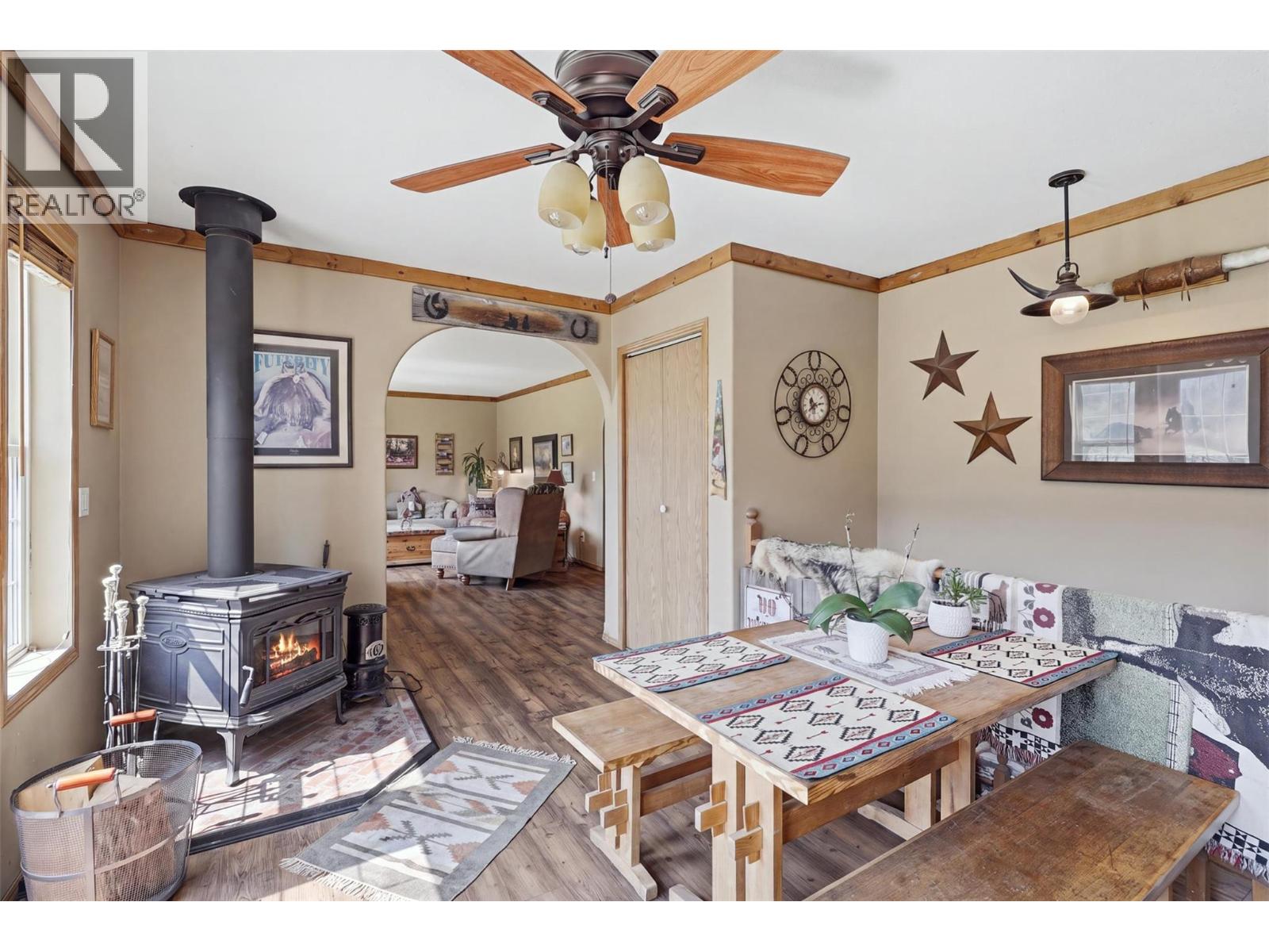 2225 Hazelhurst Road, Merritt