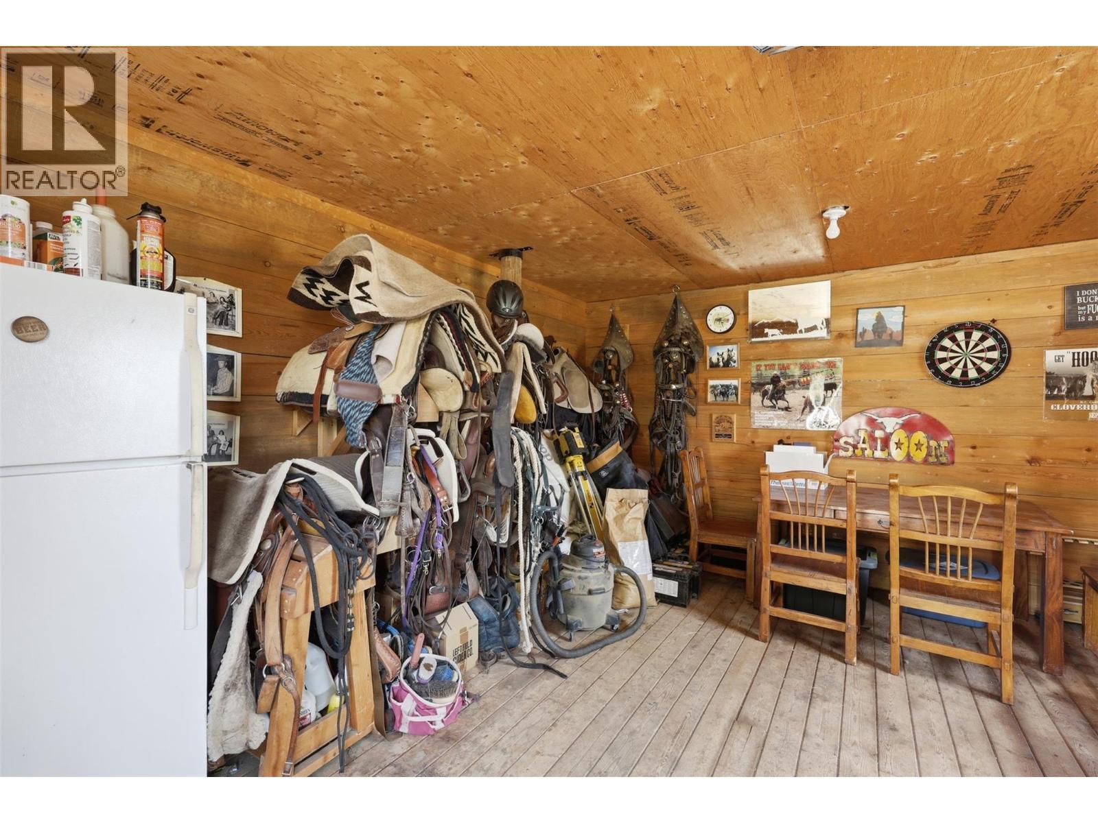 2225 Hazelhurst Road, Merritt