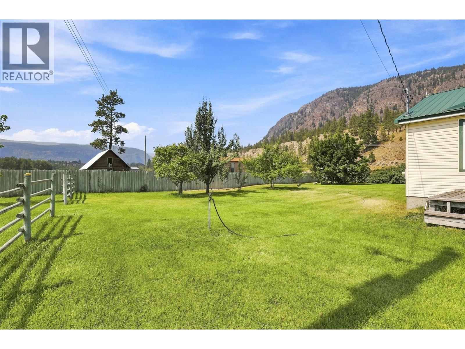 2225 Hazelhurst Road, Merritt