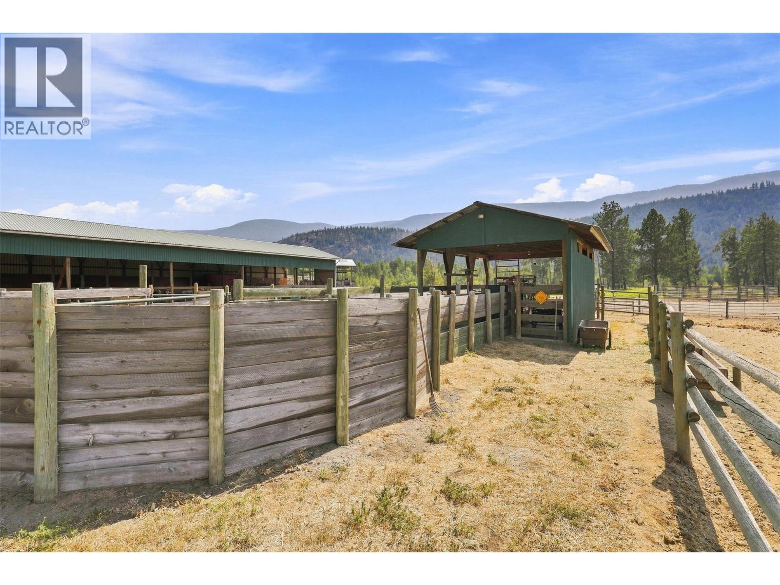 2225 Hazelhurst Road, Merritt