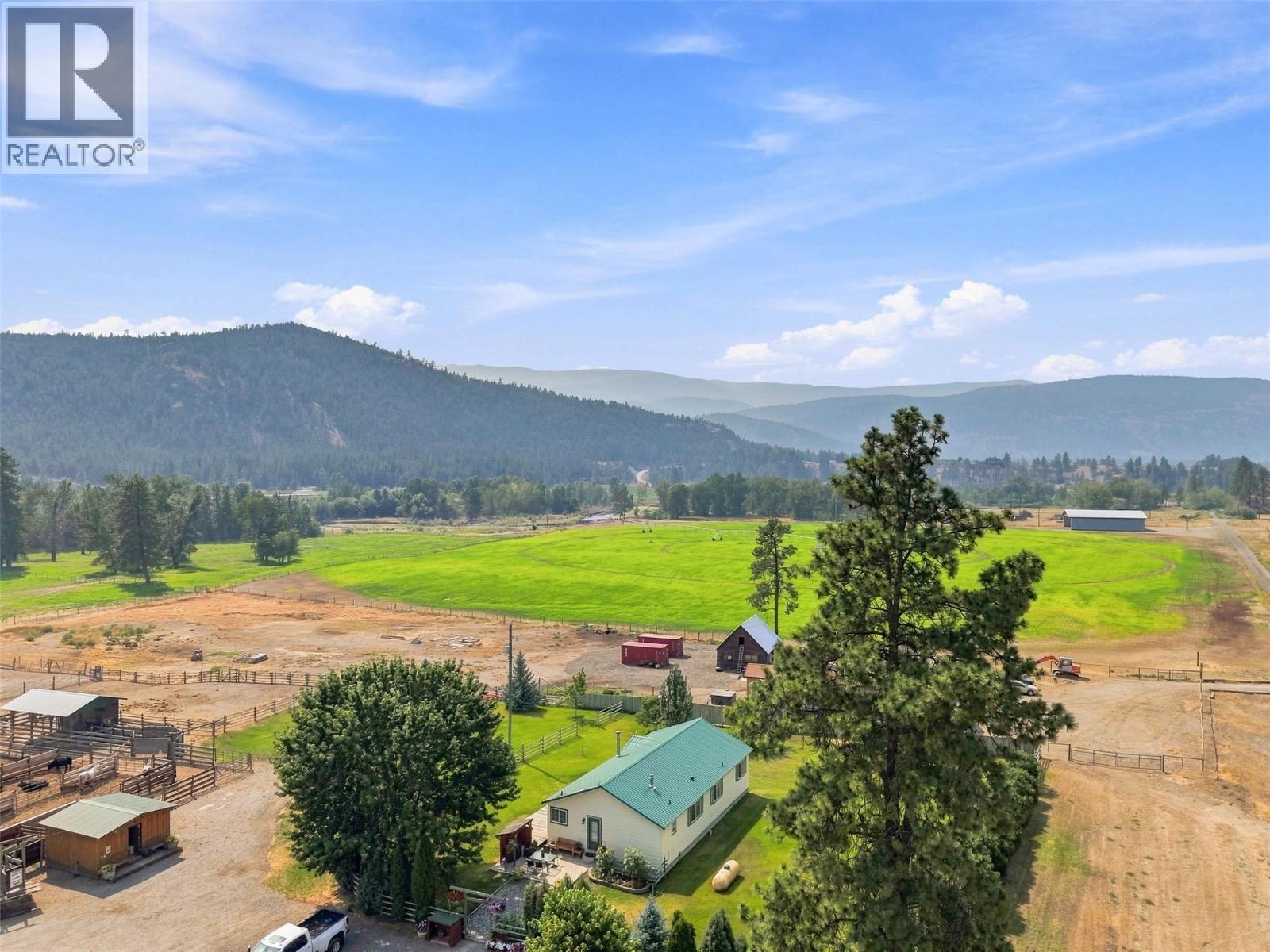 2225 Hazelhurst Road, Merritt