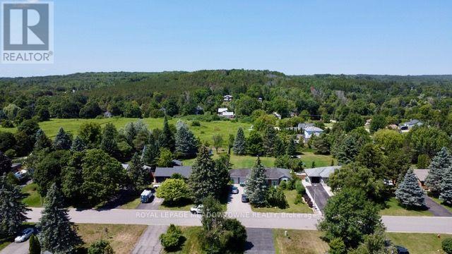 26 DAVIS DRIVE - 7