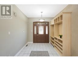 Family room - 5859 Riverside Place, Mississauga, ON L5M4X1 Photo 6