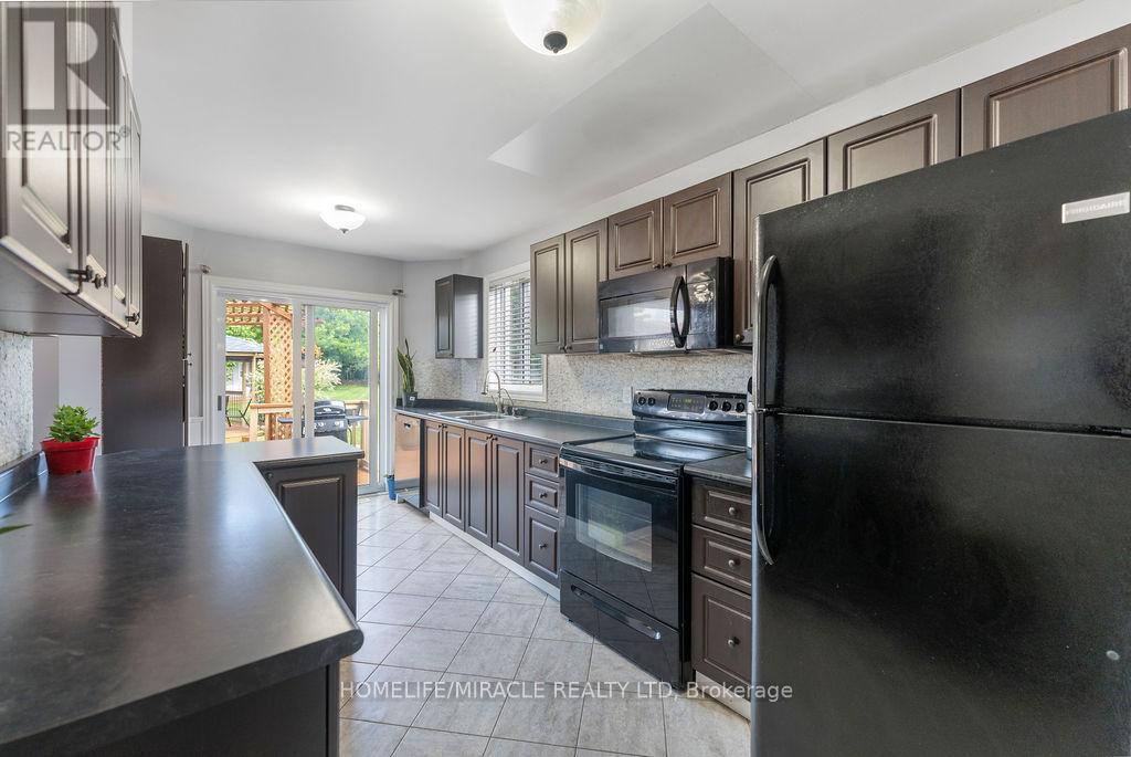 33 REMPLE COURT - 13