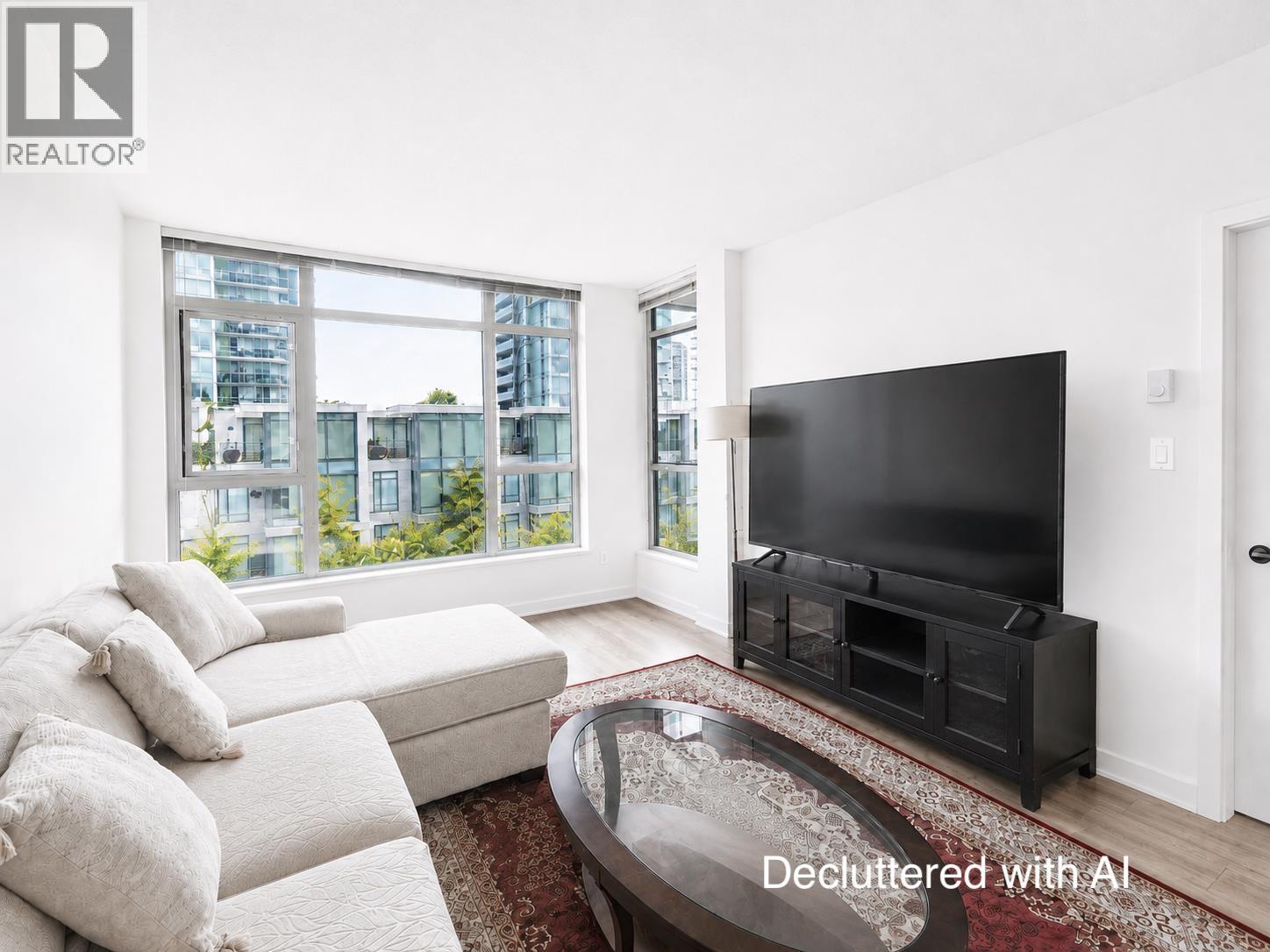 302 4900 LENNOX LANE, Burnaby — photo 2