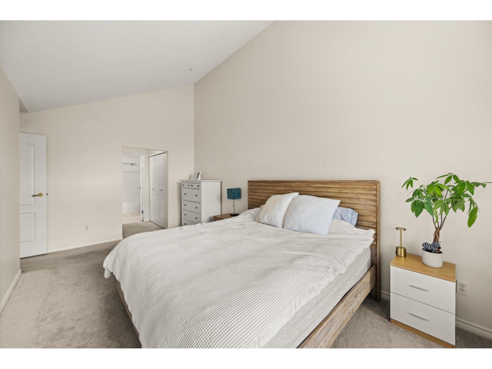 309 15272 20 AVENUE, Surrey