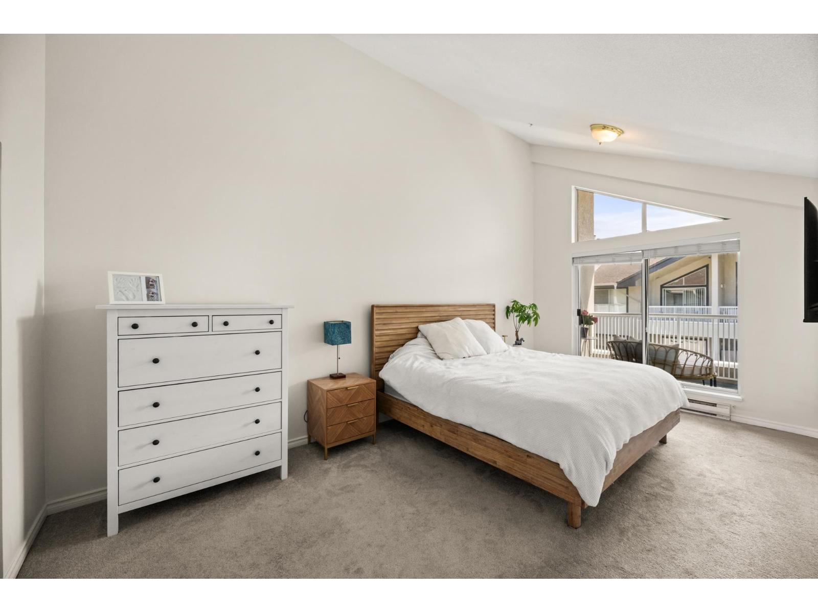 309 15272 20 AVENUE, Surrey