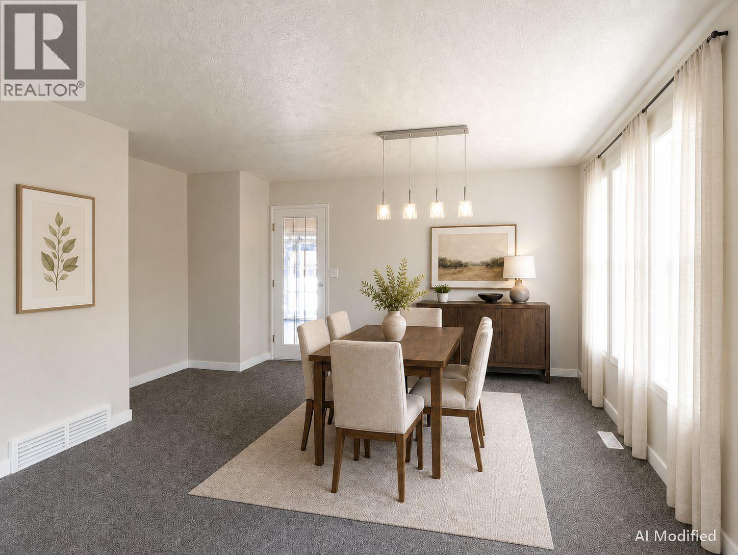 211 15 Street NE - 8
