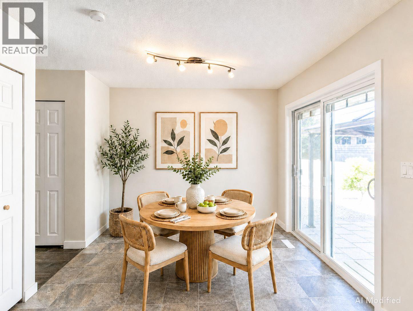 211 15 Street NE - 15