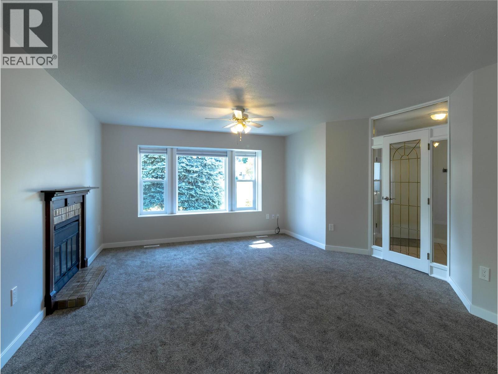211 15 Street NE - 3