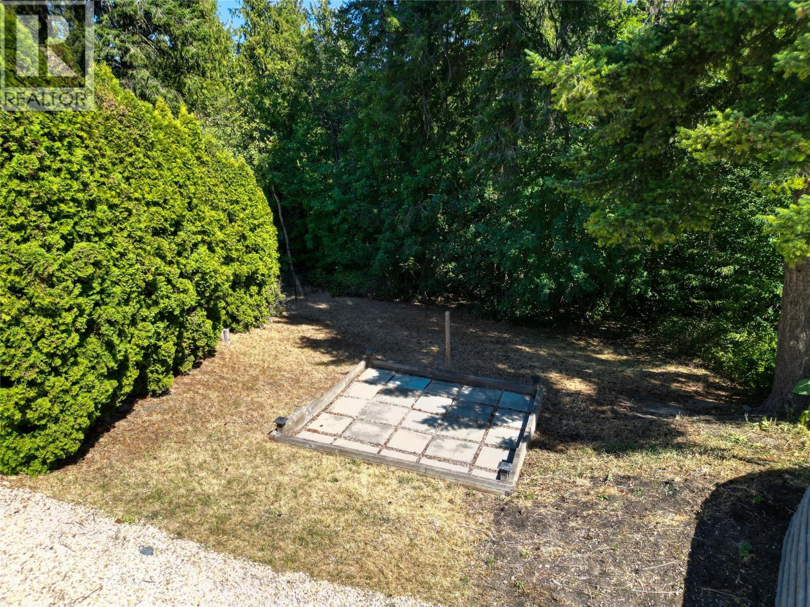 211 15 Street NE - 35