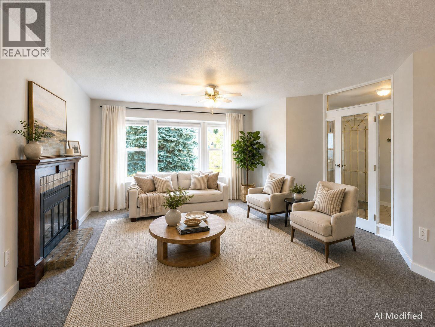211 15 Street NE - 4