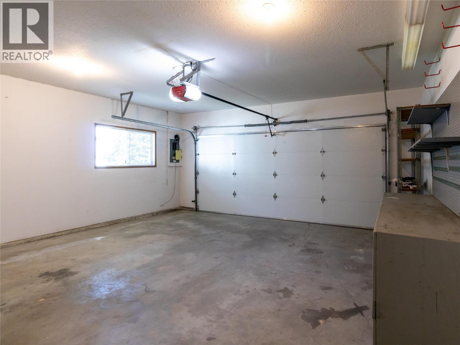 211 15 Street NE - 28