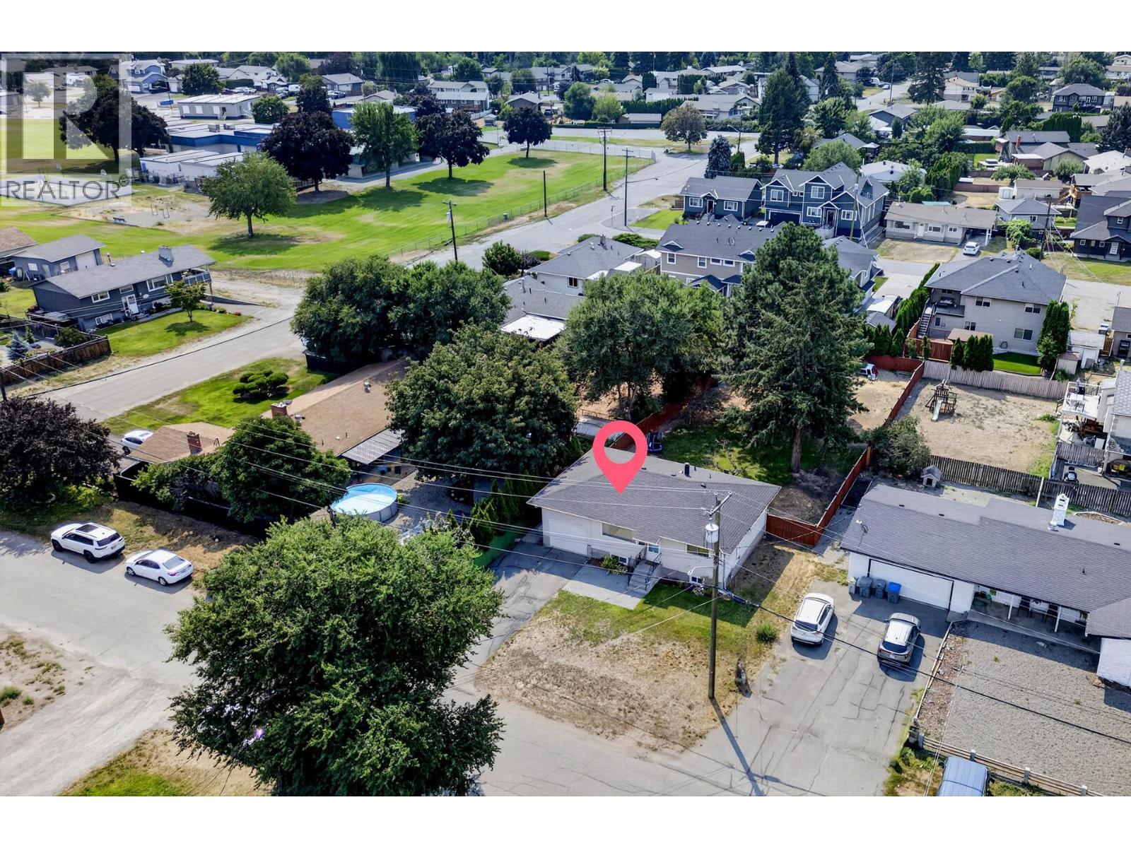 1721 BRUNNER Avenue - 52