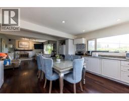 1737 Larson Road, North Vancouver, BC V7M2Z4 Photo 12
