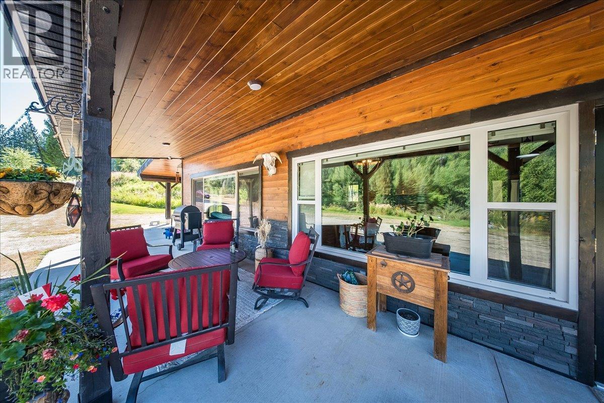 4095 Feeney's Road E, Rossland