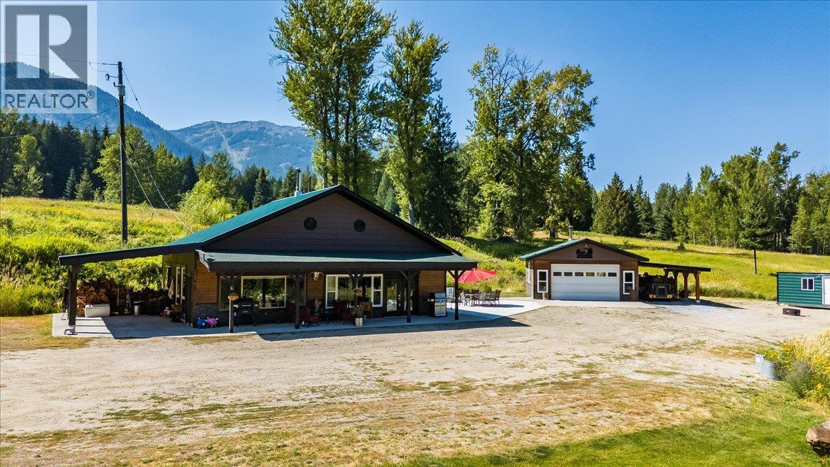4095 Feeney's Road E, Rossland