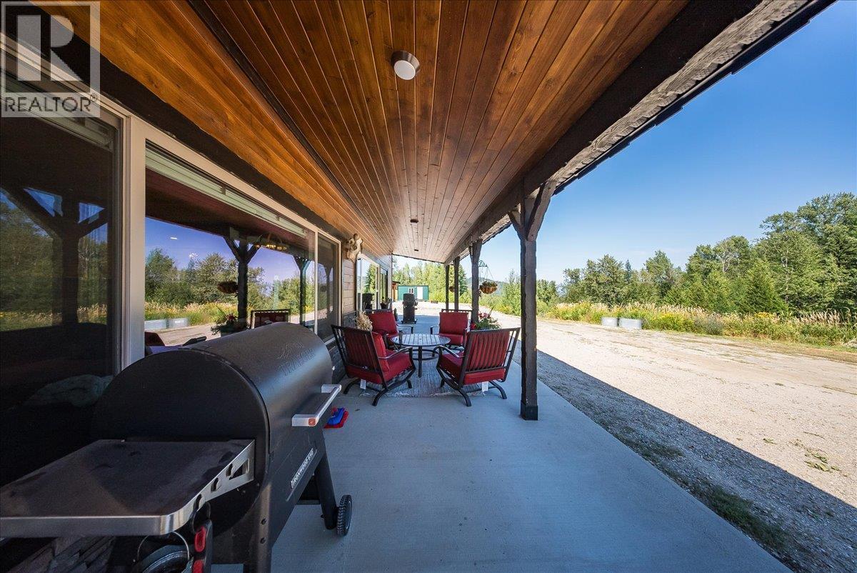 4095 Feeney's Road E, Rossland