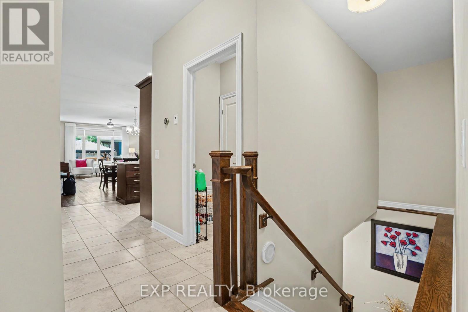 62 ANDREW LANE - Image 24