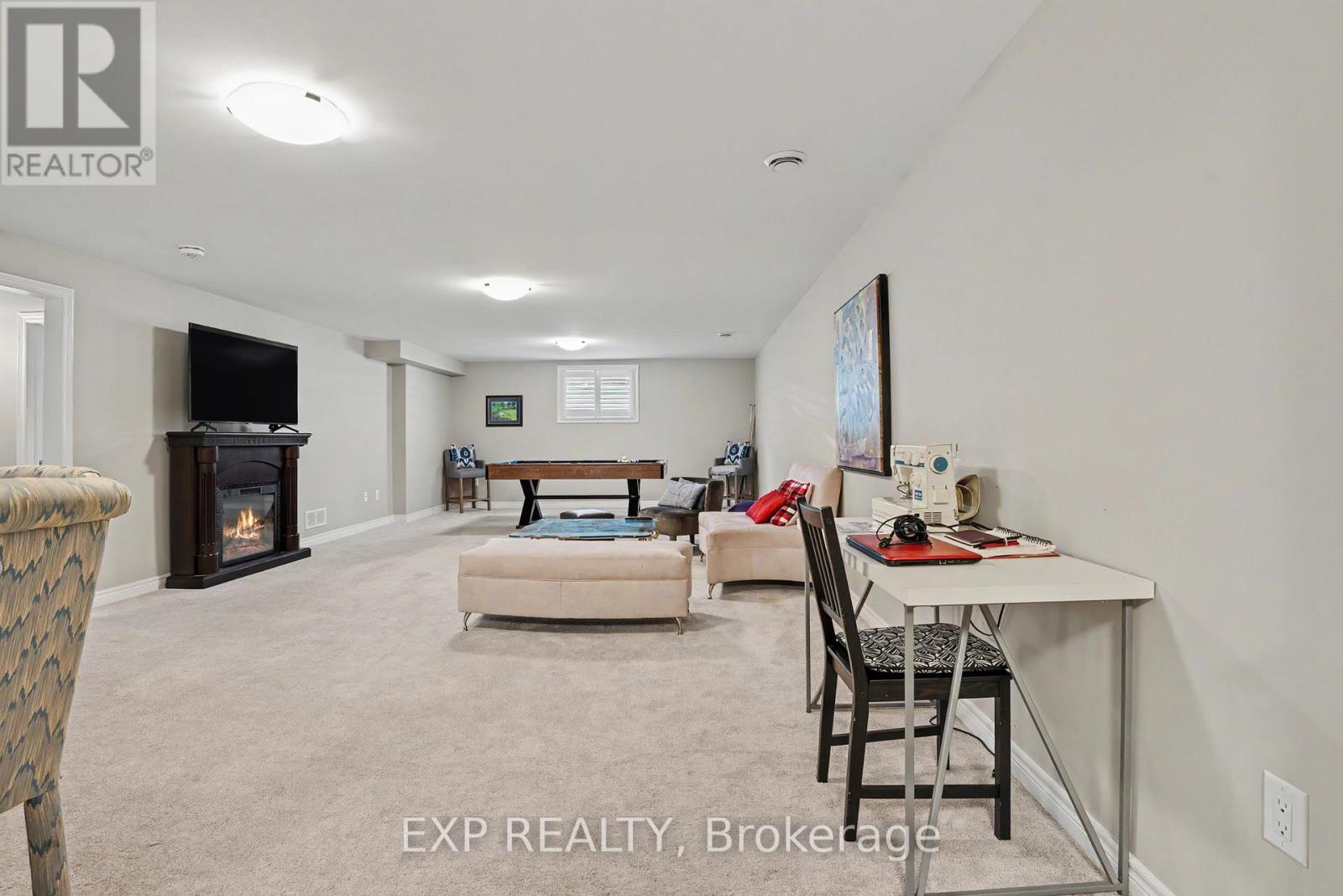 62 ANDREW LANE - Image 25