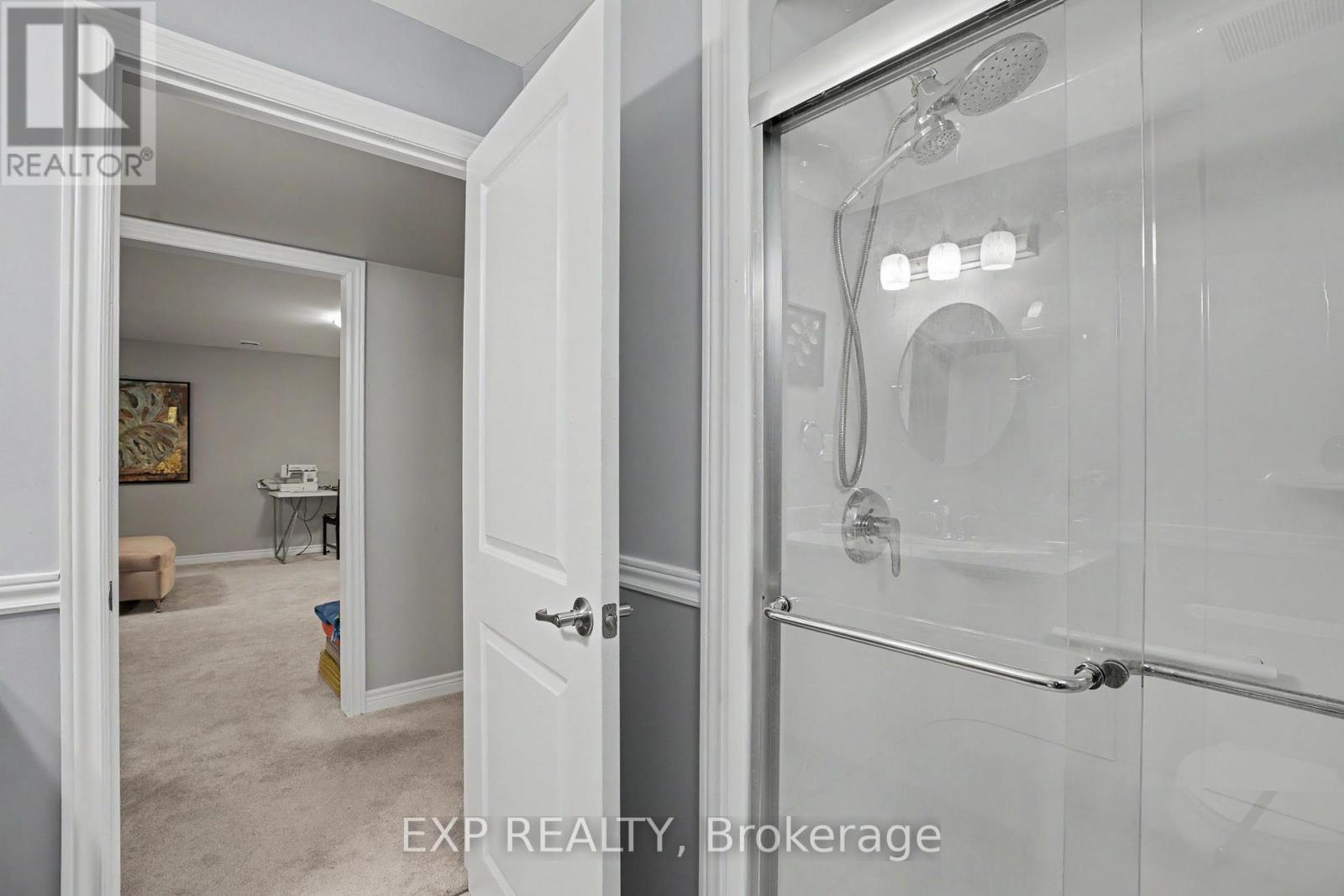 62 ANDREW LANE - Image 33
