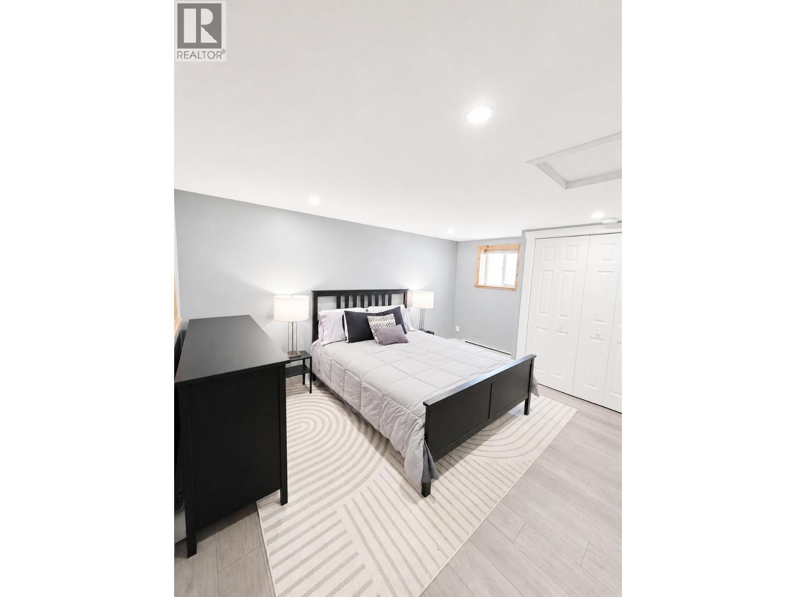 2342 Washington Street, Rossland