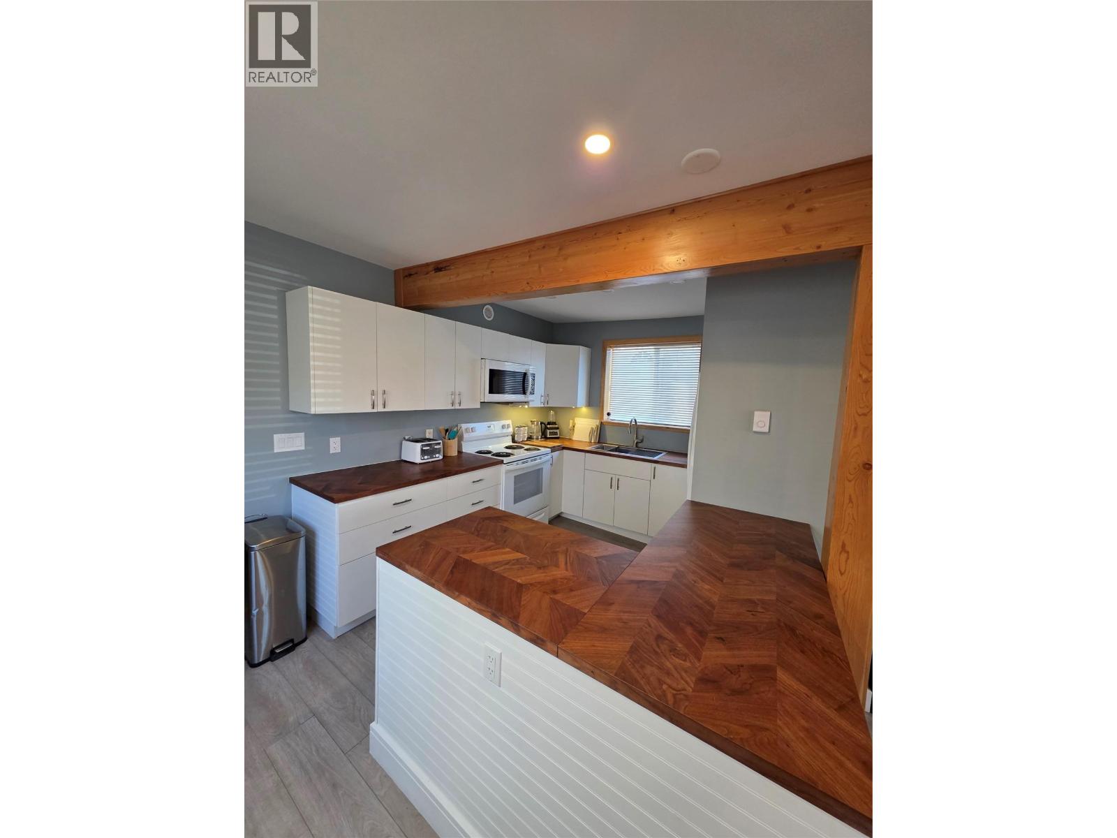 2342 Washington Street, Rossland