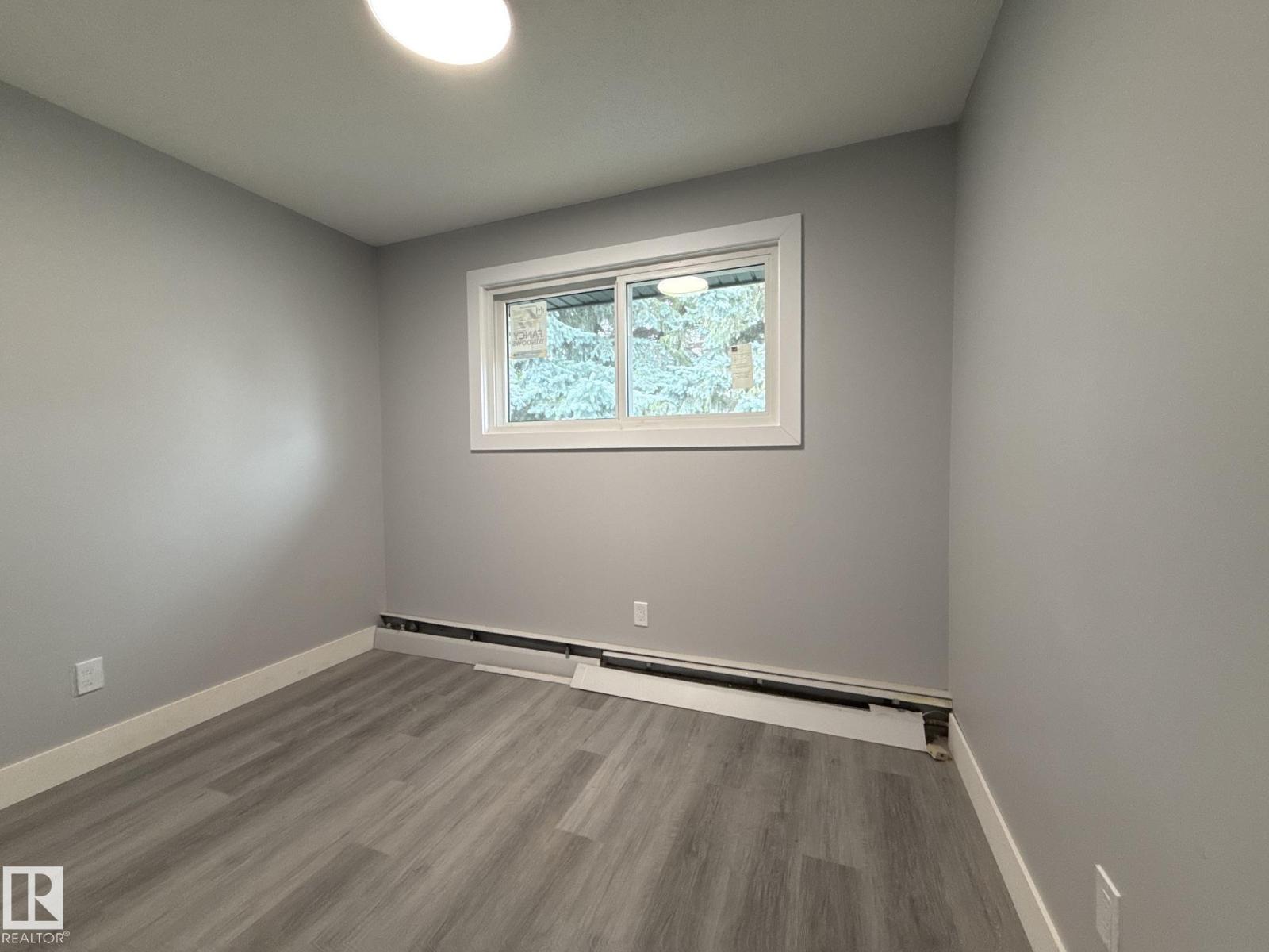 8732 101 AV NW - 39